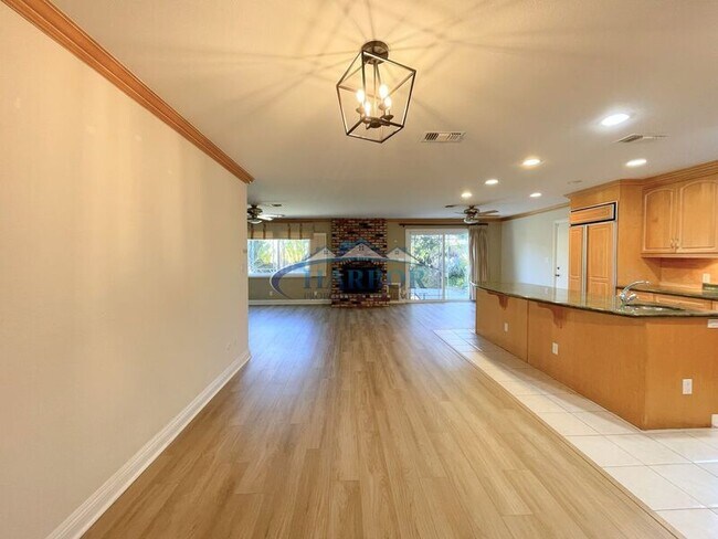 Photo - 23708 President Ave