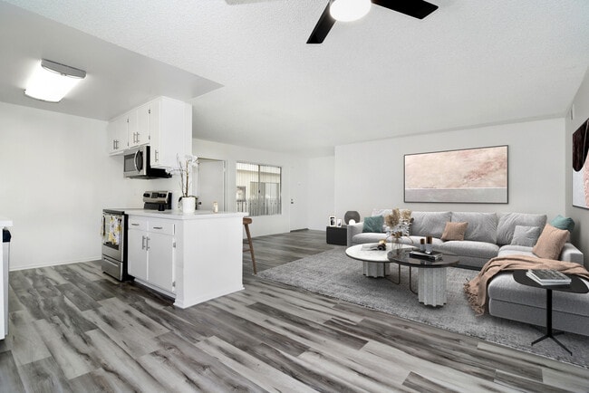 Photo - Zelzah Apartments