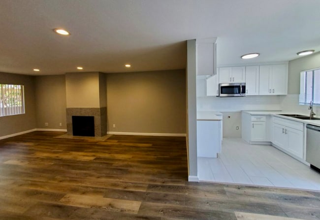 Photo - 4225 Inglewood Blvd Unit 202