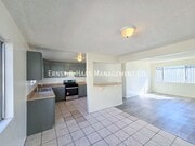 Photo - 1330 Walnut Ave Unit 04