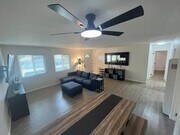 Living Room - 1924 Park Grove Ave Apartments Unit 3