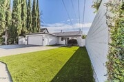 Photo - 19314 Valerio St