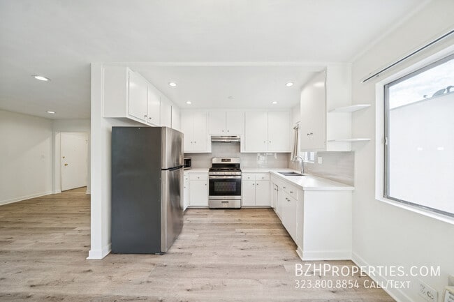 Photo - 7540 Hampton Ave Unit 301
