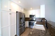 Photo - 654 Holmes Ave