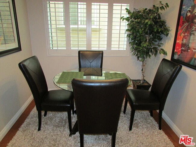 Photo - 1550 Greenfield Ave Unit 201