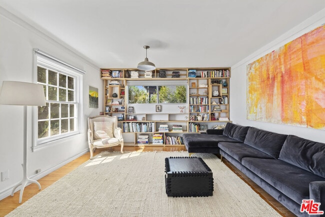 Photo - 1808 Navy St