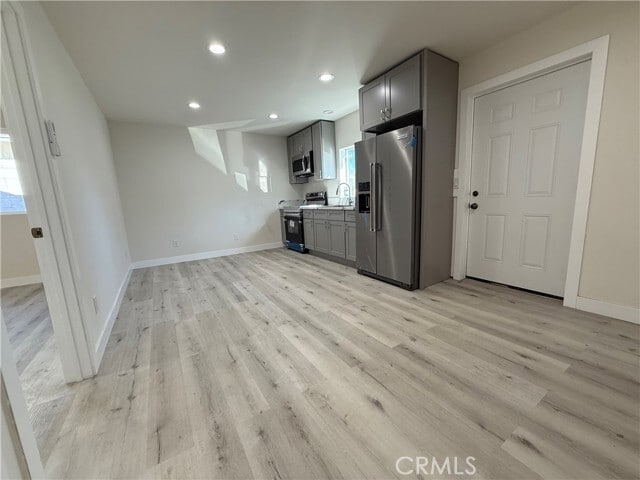 Photo - 7698 Lime Ave