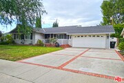 Photo - 22337 Cantara St