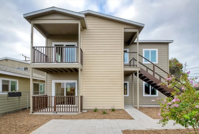 Modern 3-Bed, 2-Bath Near Downtown – Priva... - Modern 3-Bed, 2-Bath Near Downtown – Priva... Townhome
