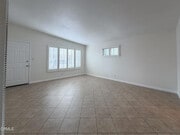 Photo - 1065 Belfast Ln