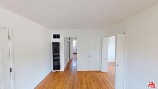 Photo - 110 S Rampart Blvd Unit 8