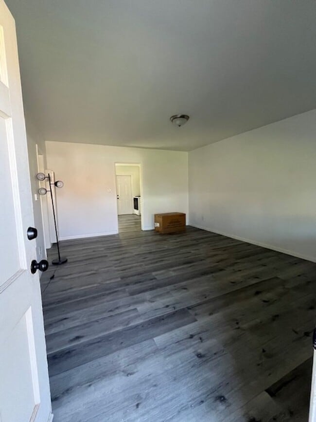 Photo - Iroquois Avenue Unit 4841