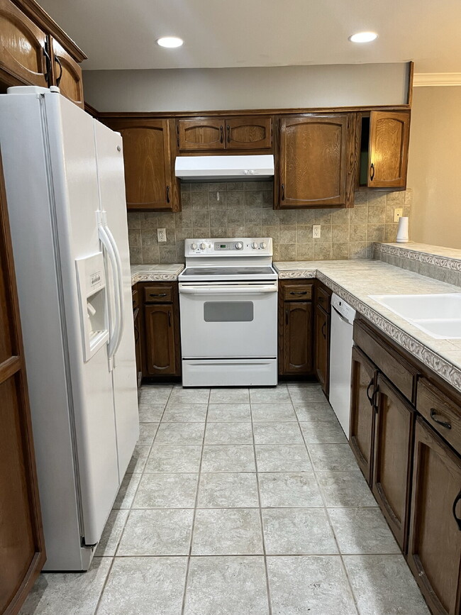 Photo - "Charming 3-Bed Oasis with 2 Baths in Moor...