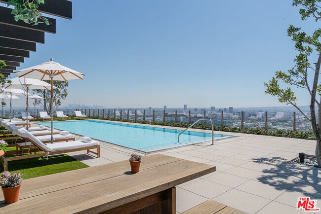 Building Photo - 9040 W Sunset Blvd Unit 1001 Rental