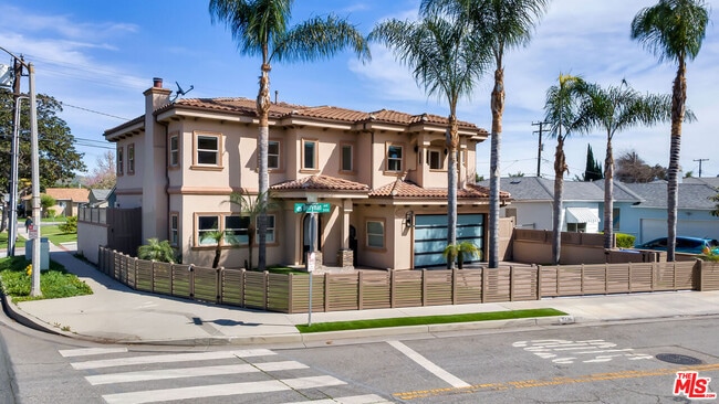Photo - 5136 Berryman Ave