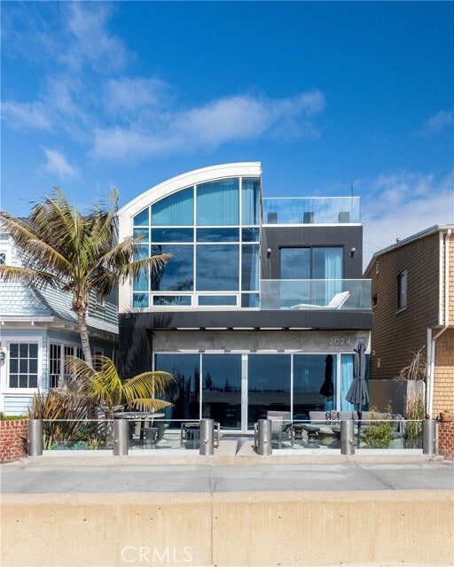 Photo - 2024 The Strand