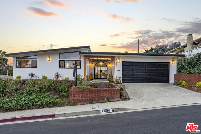 Building Photo - 4600 Don Quixote Dr