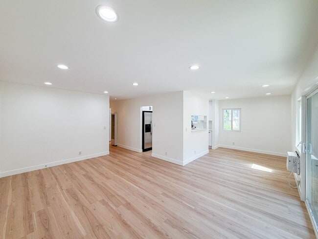 Photo - 4814 Hollow Corner Rd