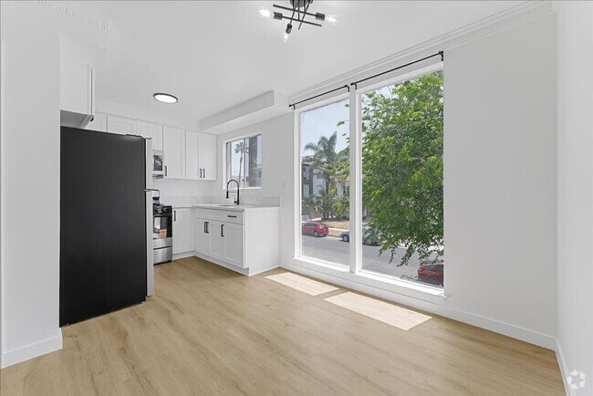Building Photo - 1441 S Hayworth Ave Unit 05 Rental