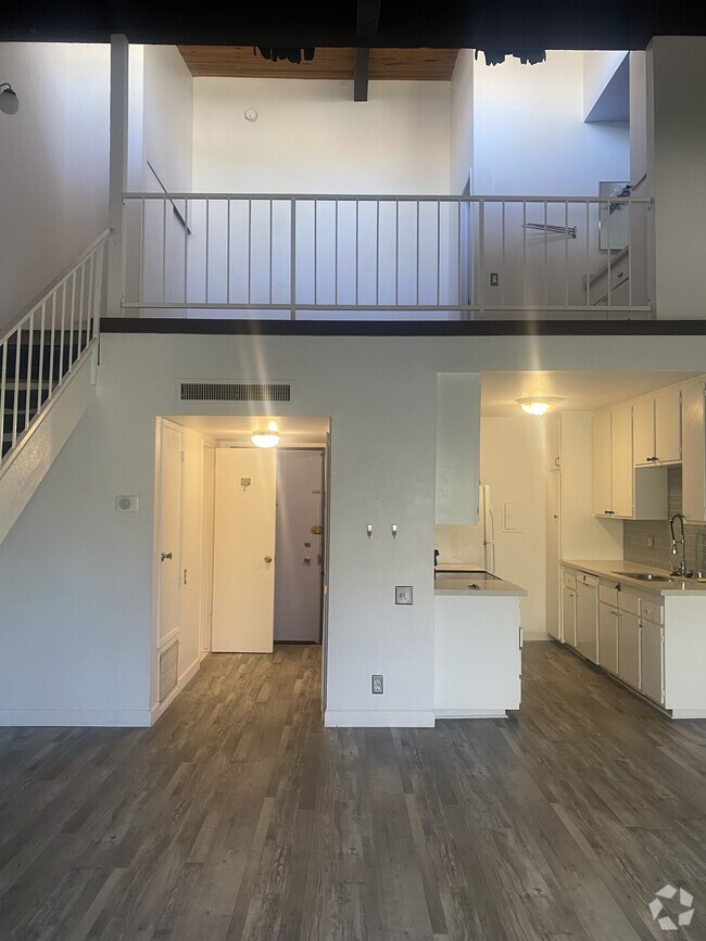 Building Photo - 5460 White Oak Ave Unit A312 Rental