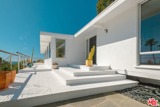 Photo - 20647 Seaboard Rd