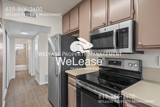 Photo - 450 W Vermont Ave