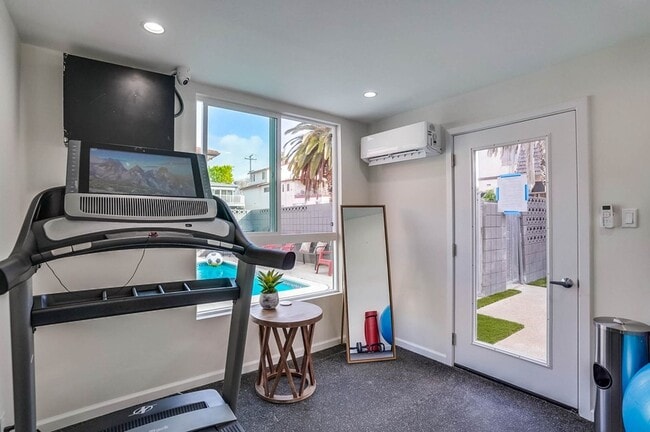 Photo - 544 Evergreen St Unit 10