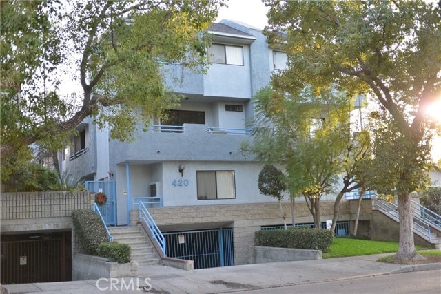 Photo - 420 W Milford St