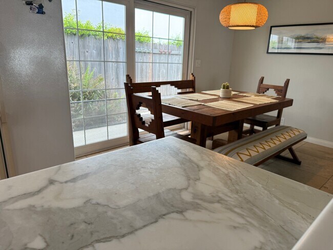 Photo - 4830 Amalfi Way