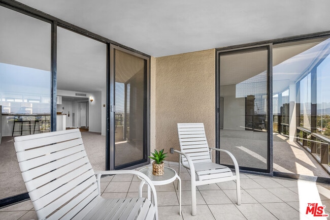 Photo - 4337 Marina City Dr Unit 643