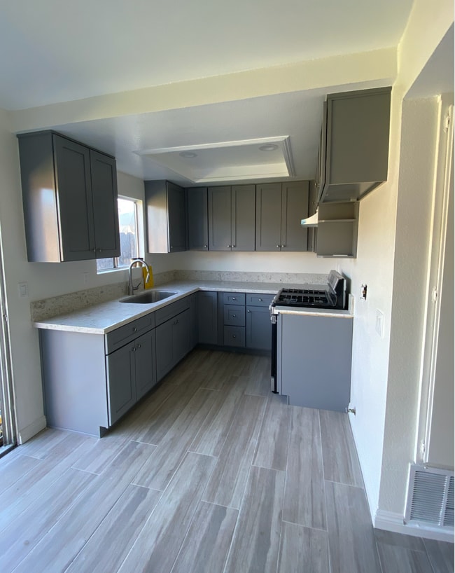 Building Photo - 15135 Monterey Ave Unit C