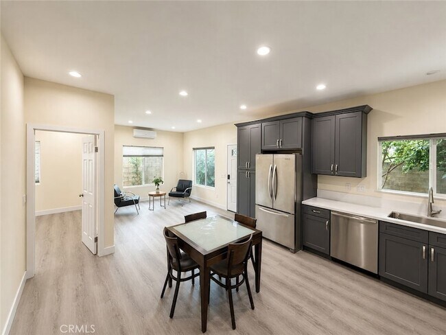 Photo - 4902 Temple City Blvd
