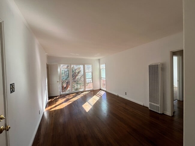 Photo - 129 N. Kenwood