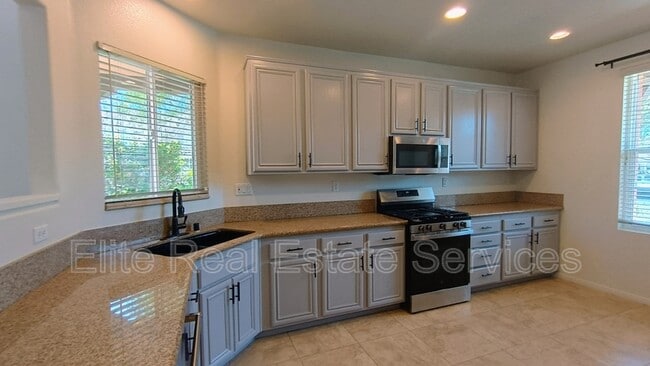 Photo - 1777 Oconnor Ave