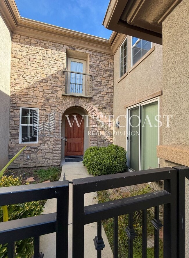 Photo - Spacious 5-Bedroom Luxury Home with 5.25 Baths in Temecula – Over 4,300 Sq Ft