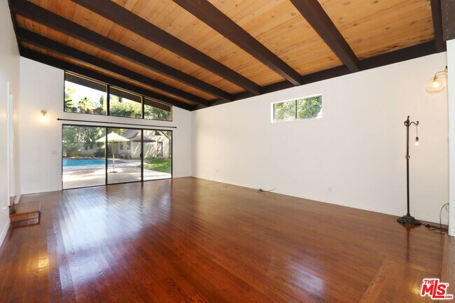 Photo - 1609 Capistrano Ave
