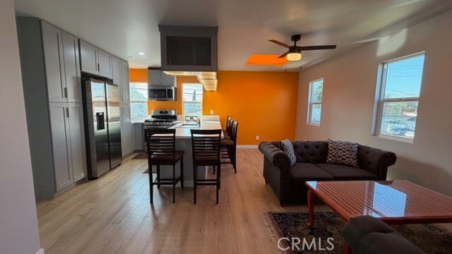 Building Photo - 2413 La Crescenta Ave Unit A