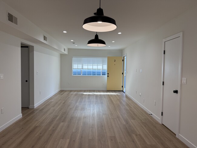 Photo - 1960 Sherbourne, Los Angeles, CA 90034