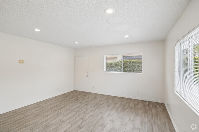 Studio - 445SF - Living Room - 6578 Trigo Rd