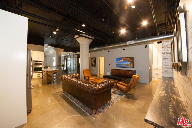 Photo - 530 Molino St Unit 113