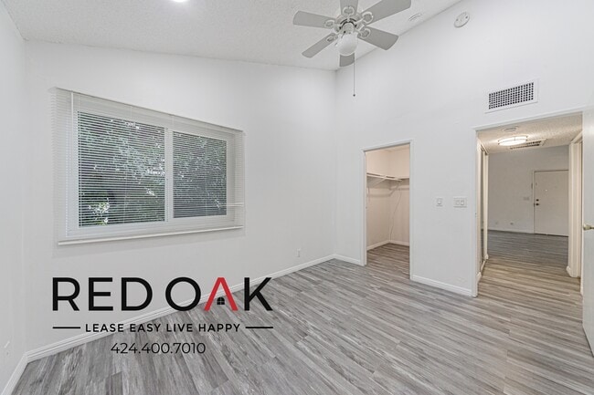 Photo - 13043 Vanowen St Unit 3