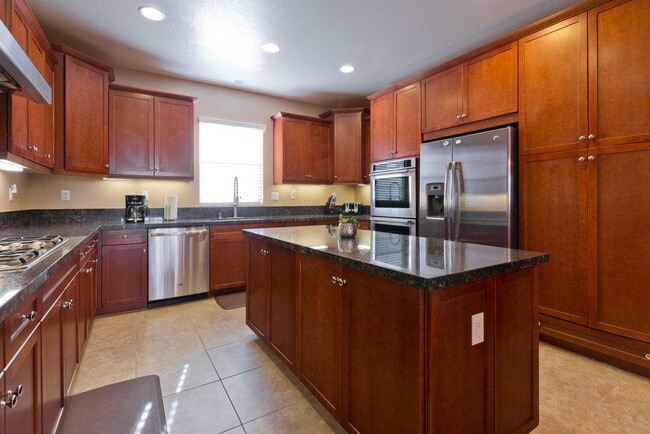 Photo - 462 Via De La Paz