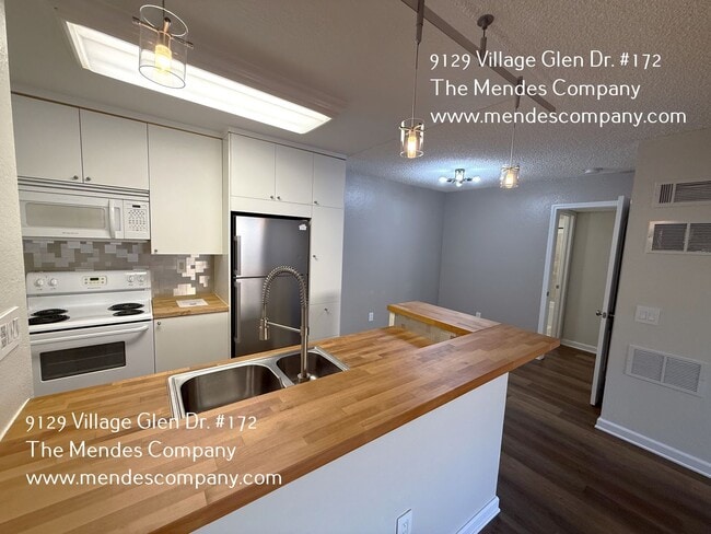 Photo - 9129 Village Glen Dr