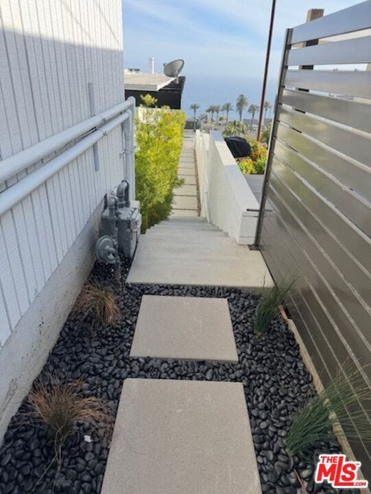 Photo - 1433 Silvius Ave