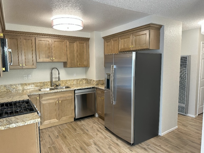 Photo - 1545 W 207th St Unit 3