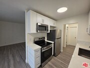 Photo - 1433 Brockton Ave Unit 4