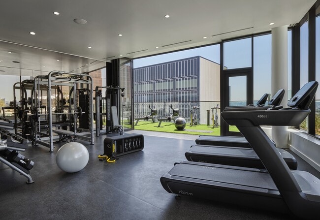 Photo - 6401 Wilshire