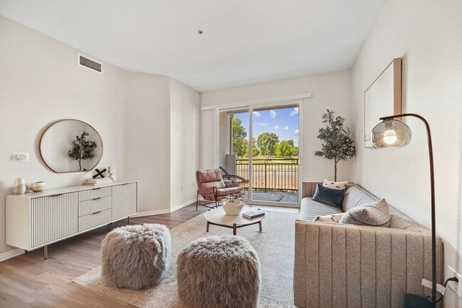 Photo - Bell Valencia