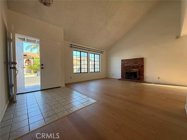 Photo - 724 Barnum Way