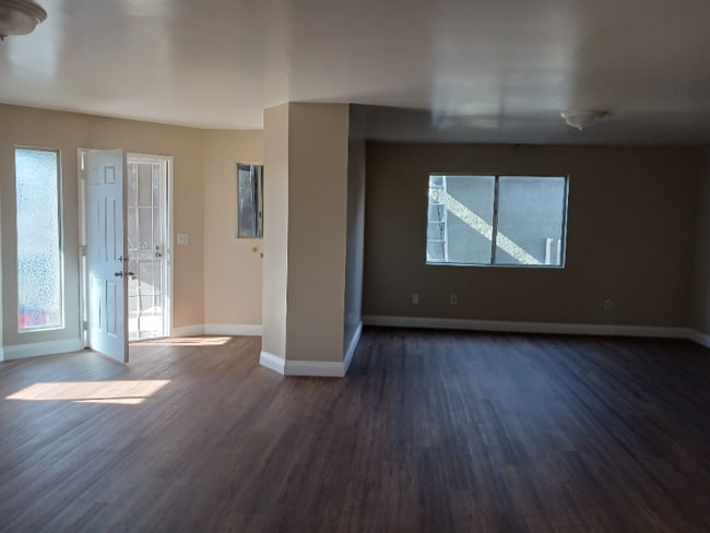 Photo - 13319 Castana Ave